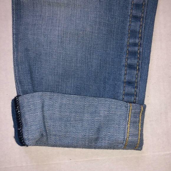 True Religion Light Wash Capri Jeans 26 - Picture 2 of 7
